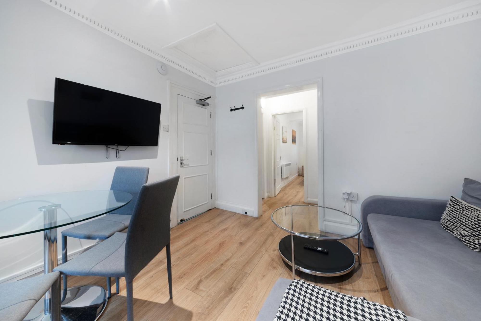 Апартаменты 2 Bed Piccadilly 4 *
