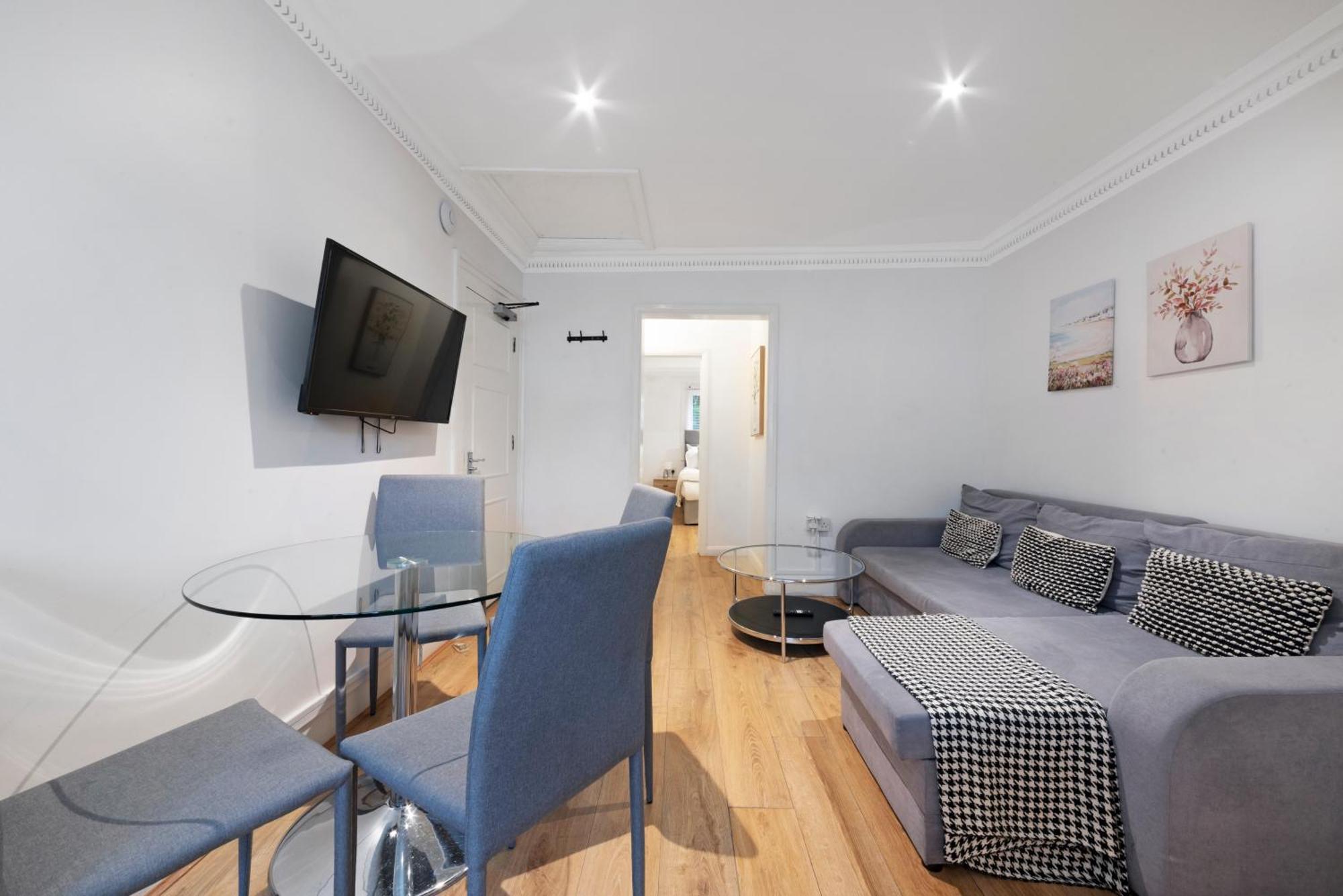 2 Bed Piccadilly 4 Апартаменты *